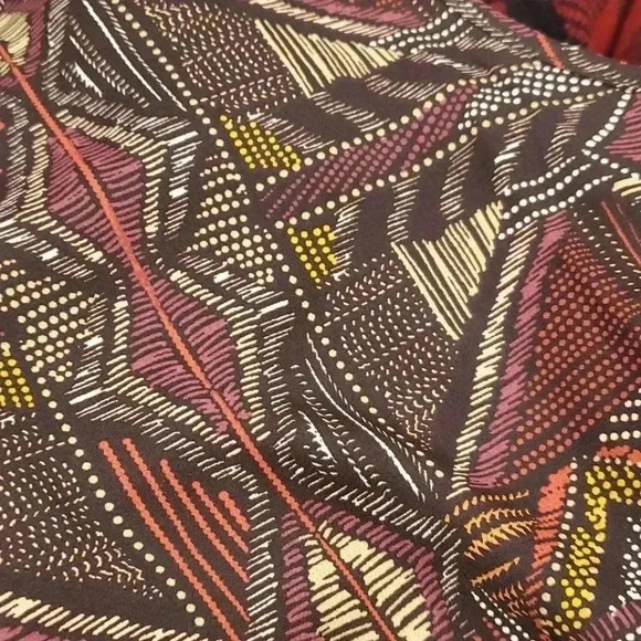 BCBG MAXAZRIA MULTI-TRIBAL WEAVE TOP - Picture 3 of 4